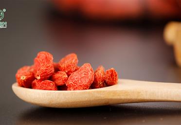 枸杞什么時間段內吃比較好，每天適宜吃多少粒枸杞 - 代用茶代工