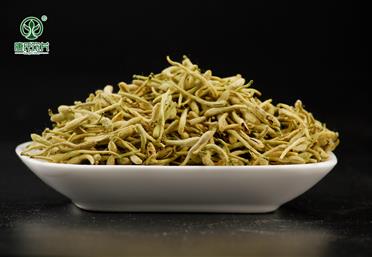 采摘金銀花，并不是采摘下來而已 - 中藥飲片代工