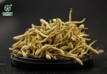 采摘金銀花，并不是采摘下來(lái)而已 - 滋補(bǔ)養(yǎng)生產(chǎn)品