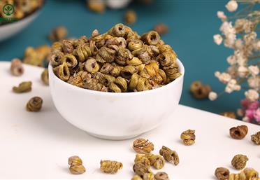 秋冬養(yǎng)陰應(yīng)常吃鐵皮石斛，幫你把一整年的陽氣收斂起來-中藥飲片代工定制OEM